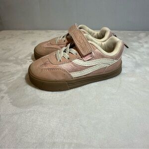 OshKosh‎ B’gosh Pink Velcro Toddler Sneakers Size 6